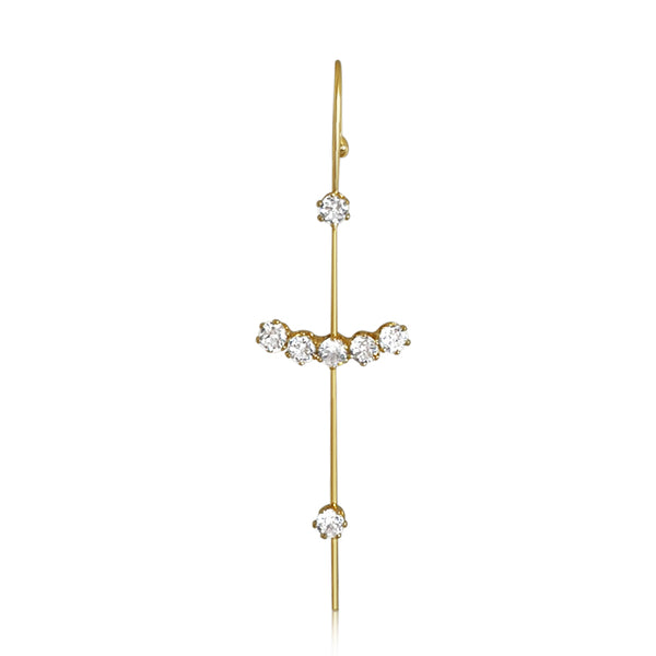 Make a statement with these edgy minimalist pin earrings! They are unique and a sure conversation piece.  Product Details  Sold as a single piece Composition: 18k gold-plated Length: 7.5 - 8.2 cm Gauge: 0.8 mm