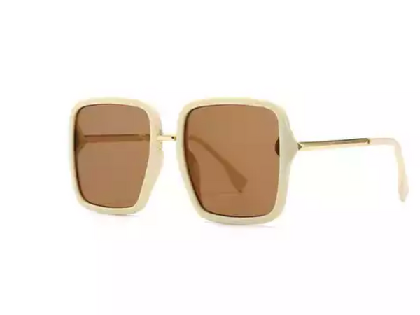These stunning sunglasses will surely elevate any look. Trend aligned oversize design and iconic.  Frame Shape: Square Frame Type: Full Rim Eye/Bridge/Temple: 60/18/145 Lens features: Resin, Brown, 